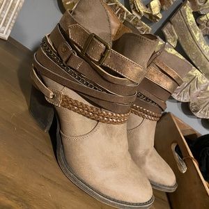 Brown booties jellypop